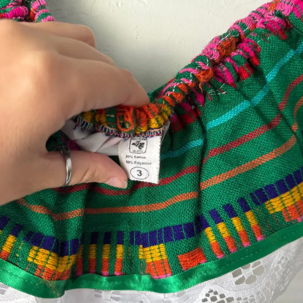 Traditional Mexican Girl’s Folklorico Dress Size‎ 3 – Green & White, Lace Trim